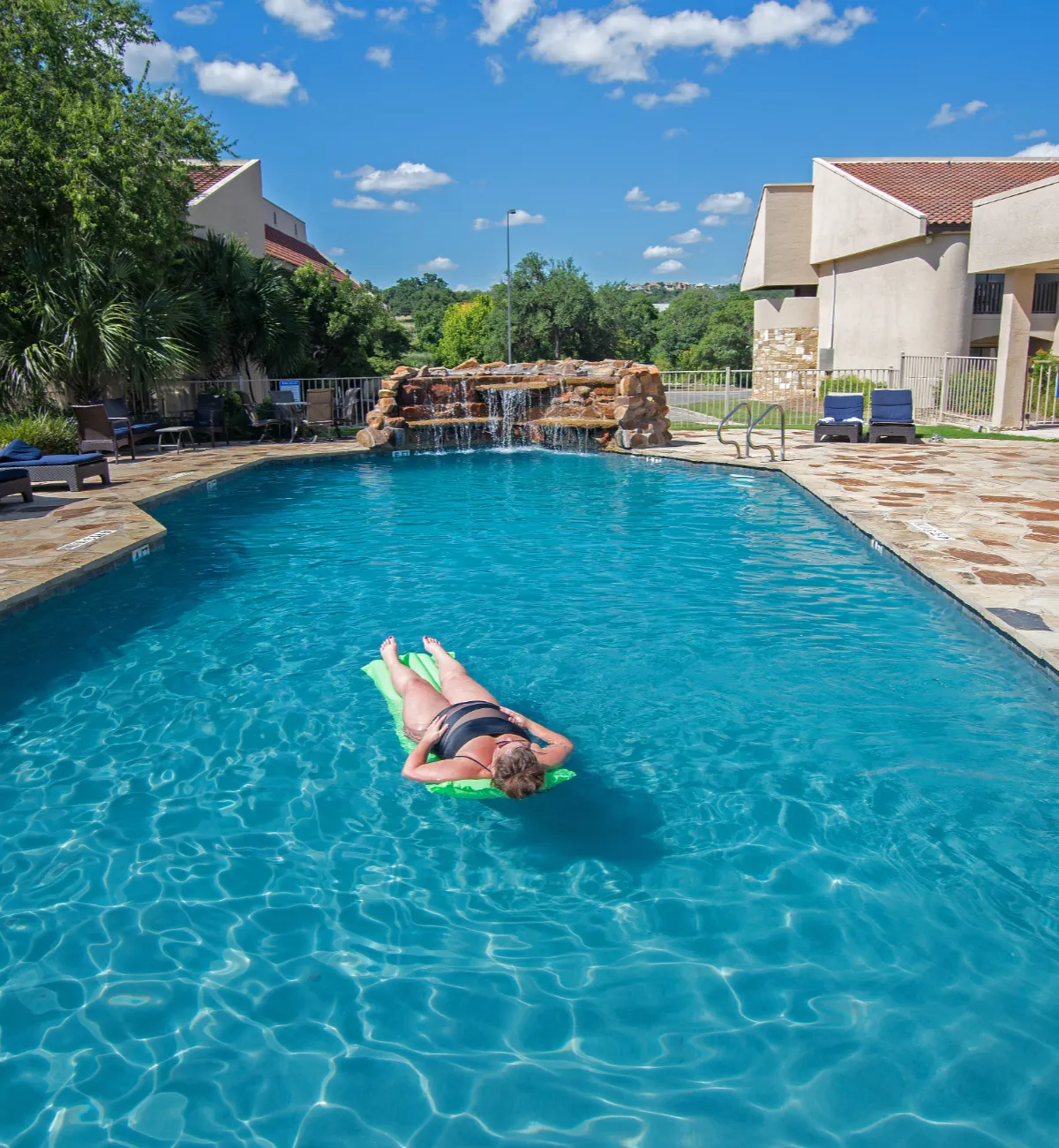 Tapatio Springs Key Features